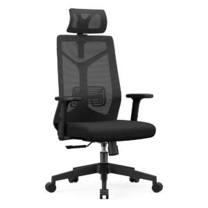 Silla ergonómica Sorolla de SillaSur en negro, vista de tres cuartos